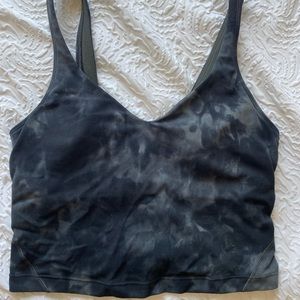 Align cropped tank top